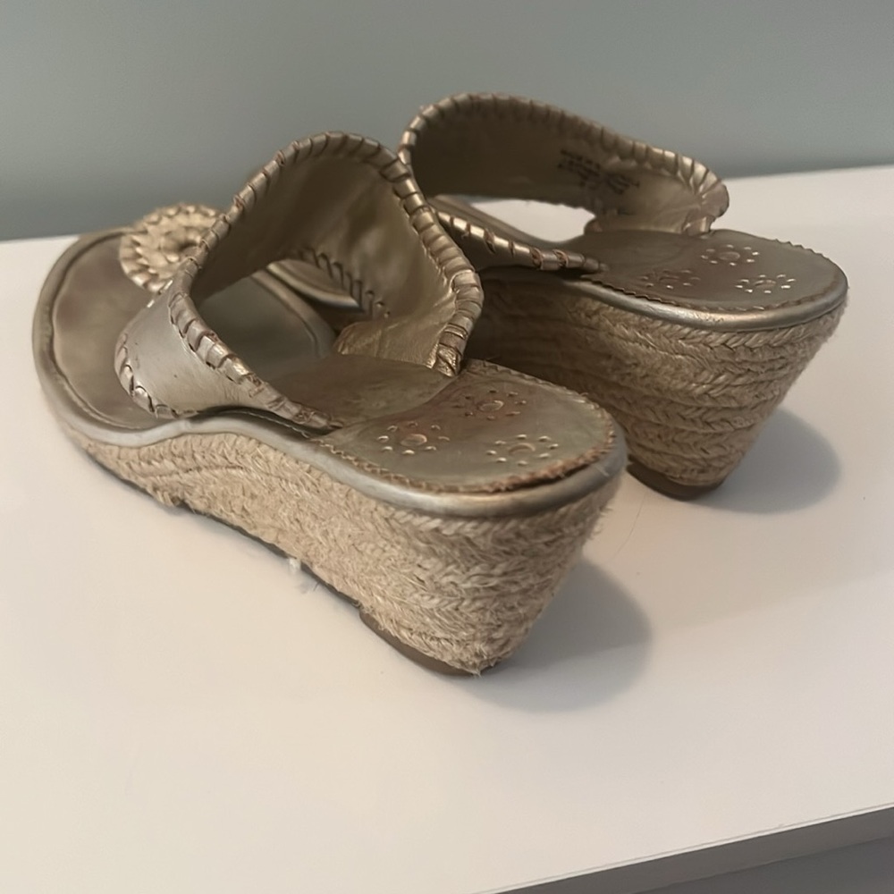 Platinum wedge-heeled Jack Rogers sandals - Picture 2 of 6